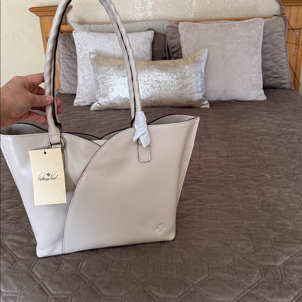 Patricia Nash Floral Leather Marion Tote, shoulder/ Crossbody bag - Picture 2 of 16